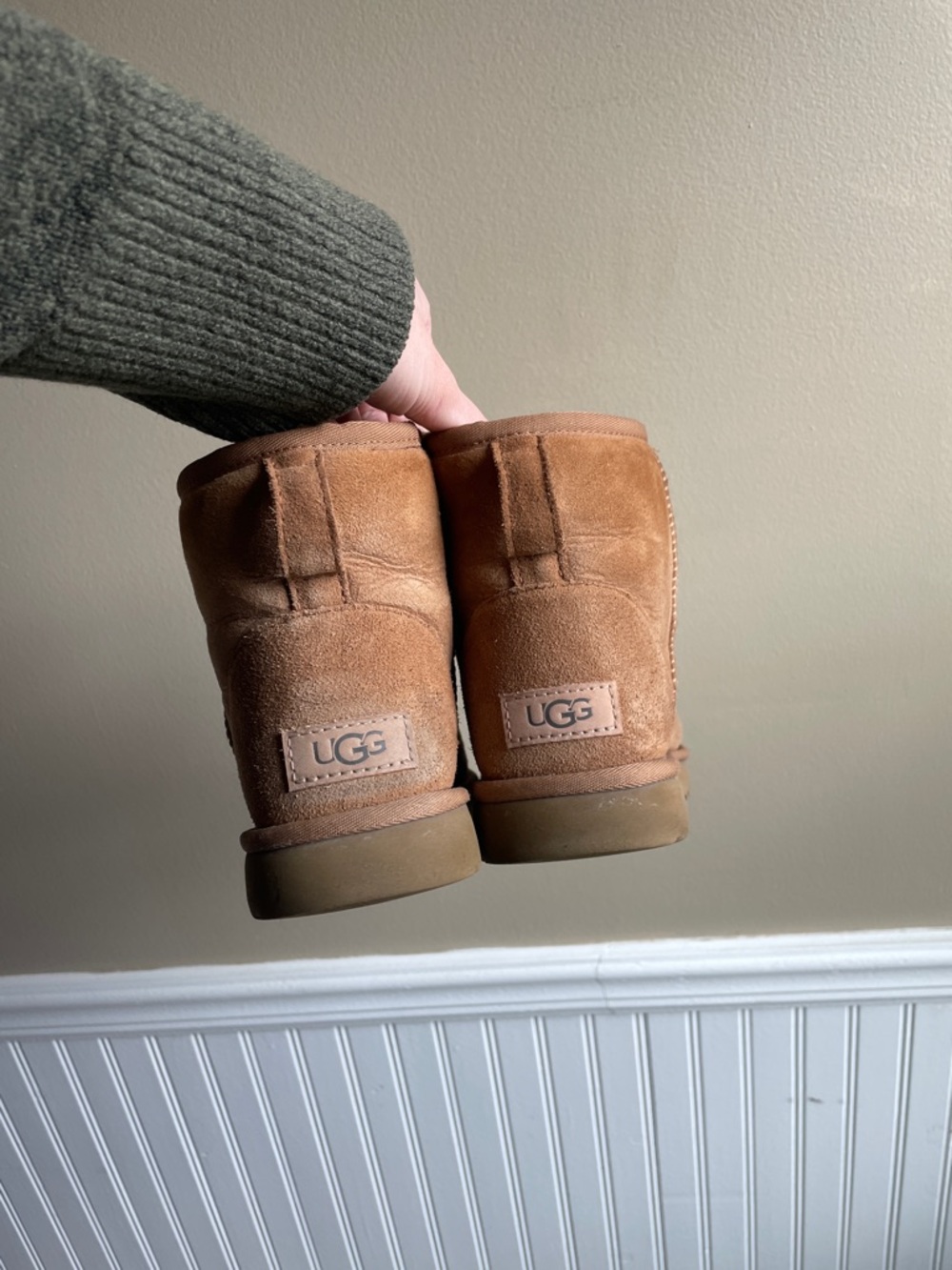 UGG Classic Mini II chestnut boots / women’s size 8